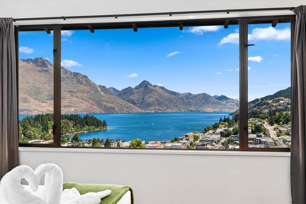 Town Centre Location With Stunning View - Unit 8 Apartment Queenstown Bagian luar foto