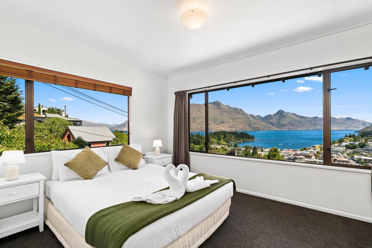 Town Centre Location With Stunning View - Unit 8 Apartment Queenstown Bagian luar foto