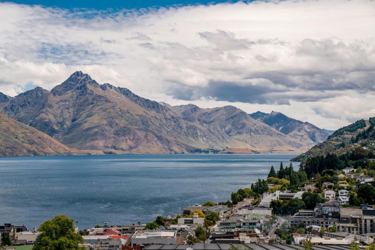 Town Centre Location With Stunning View - Unit 8 Apartment Queenstown Bagian luar foto