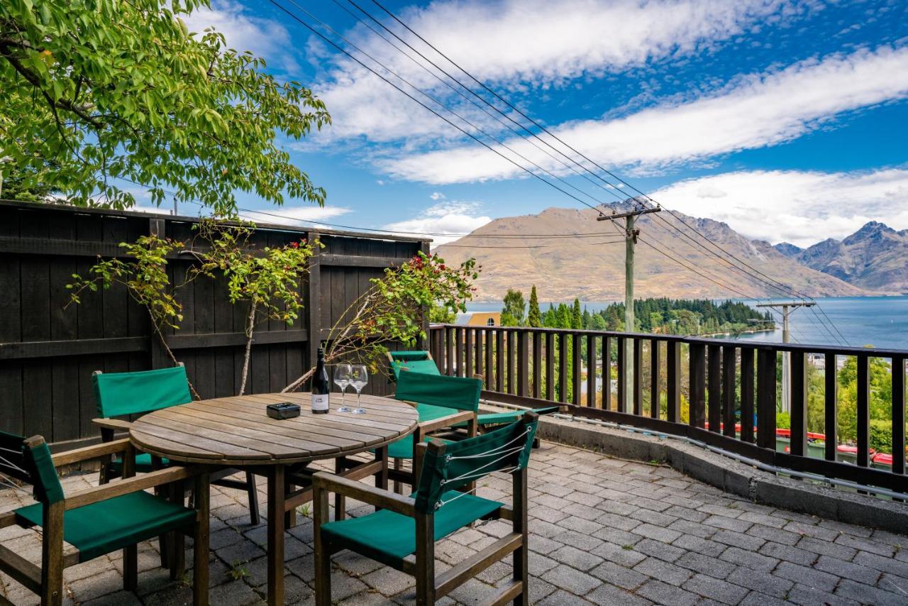 Town Centre Location With Stunning View - Unit 8 Apartment Queenstown Bagian luar foto
